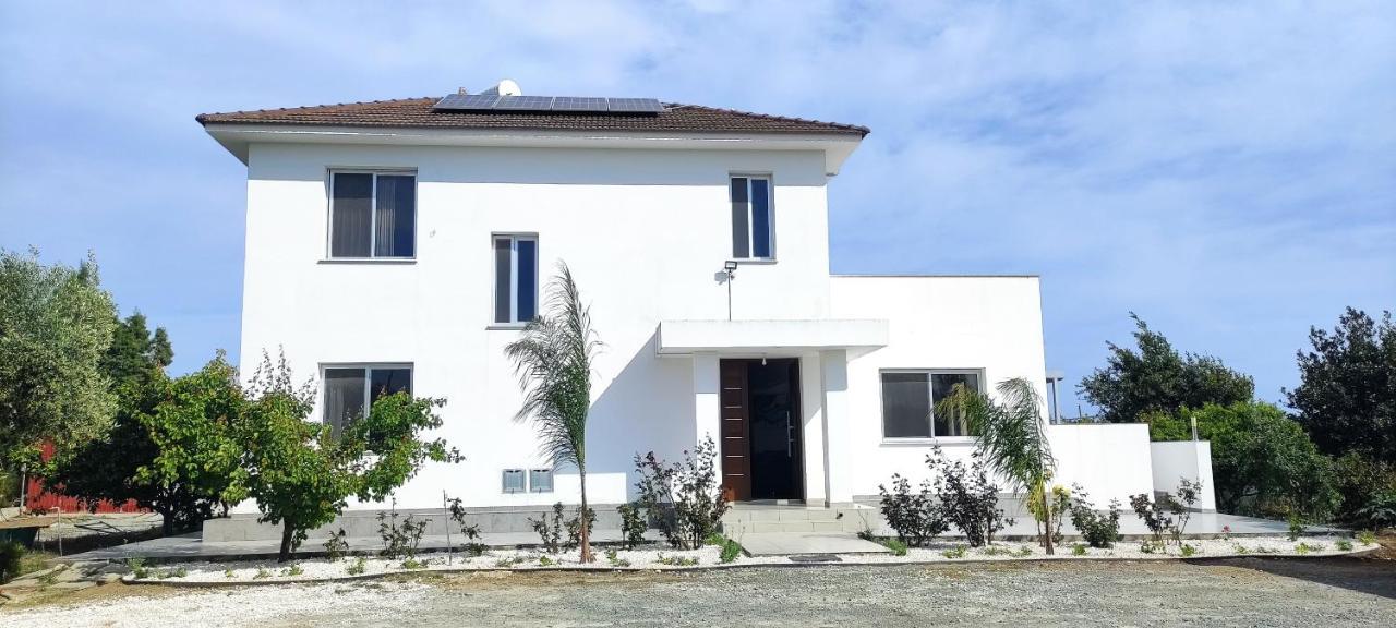 Kiti Village Villa, Cyprus, Salt-Water Pool, 6 Bedrooms, Larnaca Exterior photo