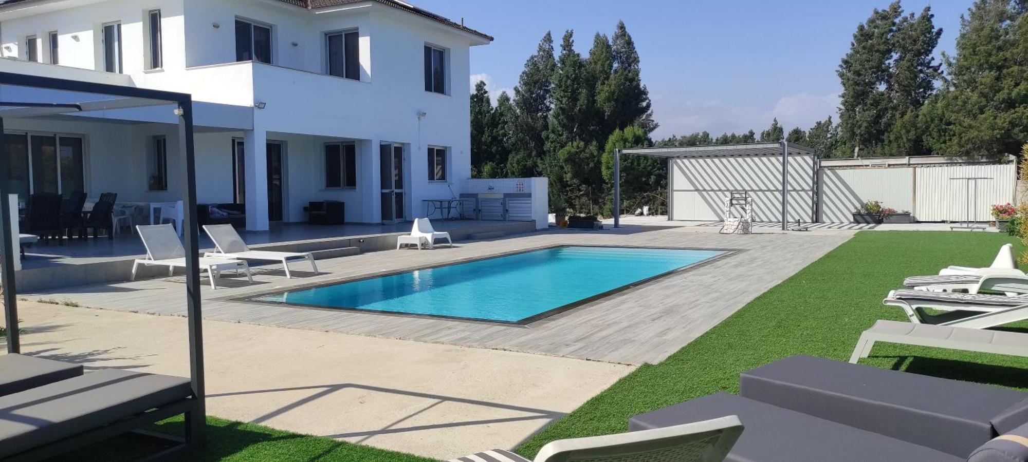 Kiti Village Villa, Cyprus, Salt-Water Pool, 6 Bedrooms, Larnaca Exterior photo