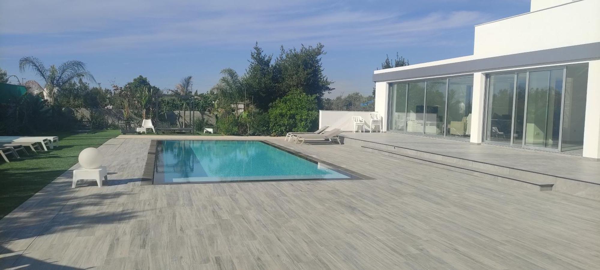 Kiti Village Villa, Cyprus, Salt-Water Pool, 6 Bedrooms, Larnaca Exterior photo