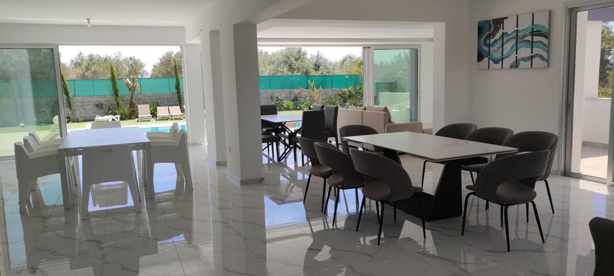 Kiti Village Villa, Cyprus, Salt-Water Pool, 6 Bedrooms, Larnaca Exterior photo