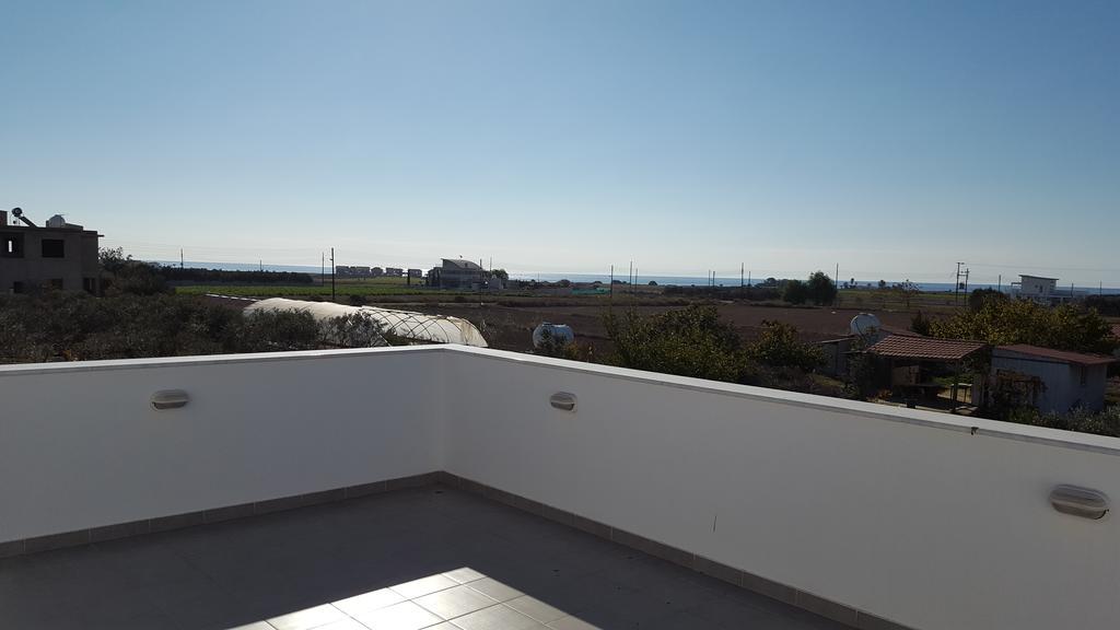 Kiti Village Villa, Cyprus, Salt-Water Pool, 6 Bedrooms, Larnaca Exterior photo